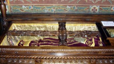 Мошти светог краља Милутина се налазе у Софији (Бугарска) у Саборној цркви св. Недеље