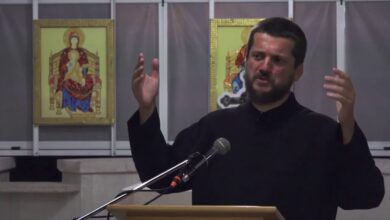 ОТАЦ ГОЈКО ПЕРОВИЋ, РЕКТОР ЦЕТИЊСКЕ БОГОСЛОВИЈЕ УПУТИО ОТВОРЕНО ПИСМО Ђукановићу, ОВО СЕ ЗОВЕ ИНТЕЛЕКТУАЛНО ШАМАРАЊЕ!