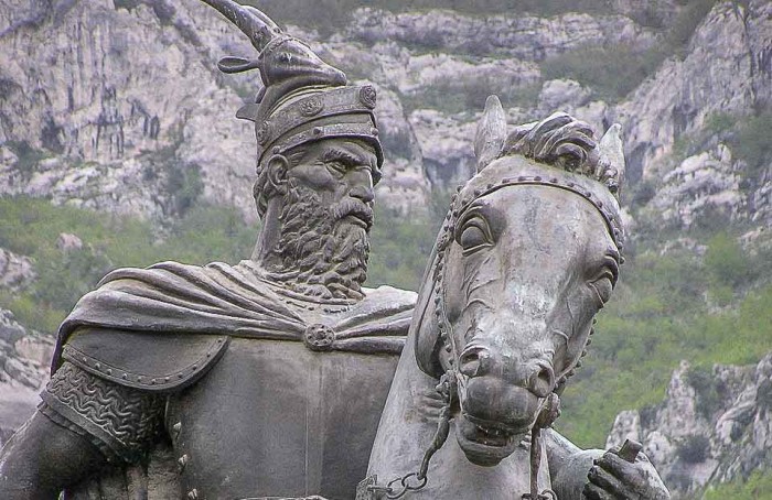Подигнимо споменик Ђурађу Кастриоту у БГД, стоп лажима о Скендербегу!