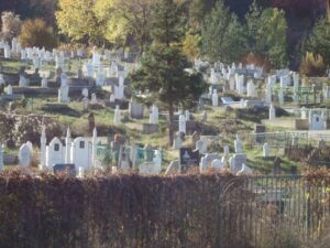 Muslimansko groblje u severnoj Kosovskoj Mitrovici