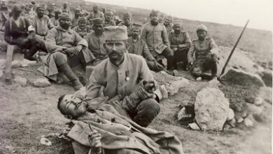Како се зову јунаци са Кајмакчалана - Војник у наручју држи мртвог брата