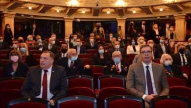 Свечана академија поводом Дана победе; Вучић: Да лаж не победи истину